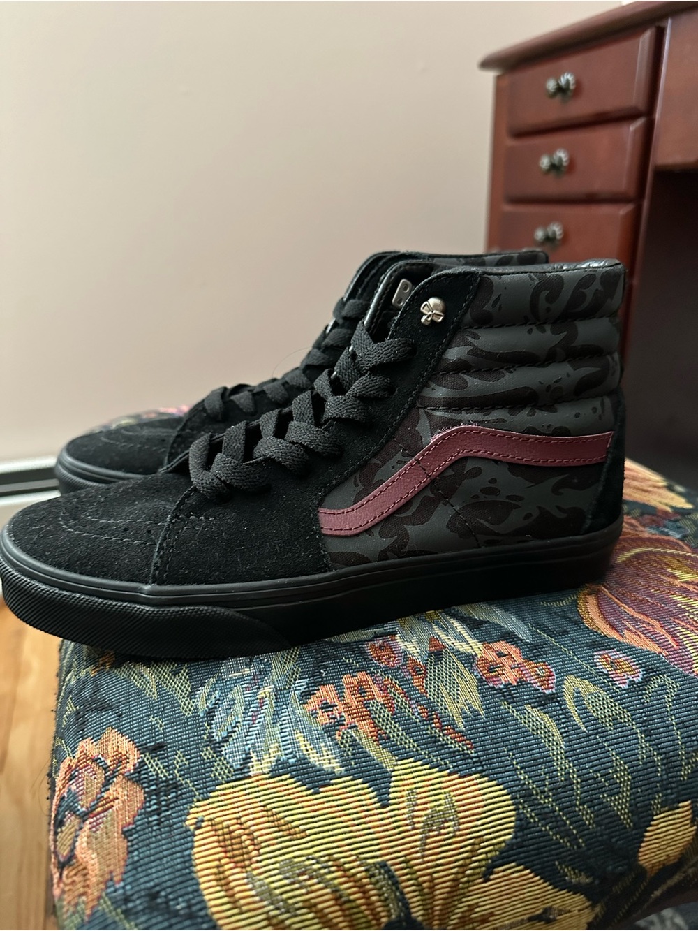 VANS Sk8-Hi Shoes - M5.5/W7, Brand New!